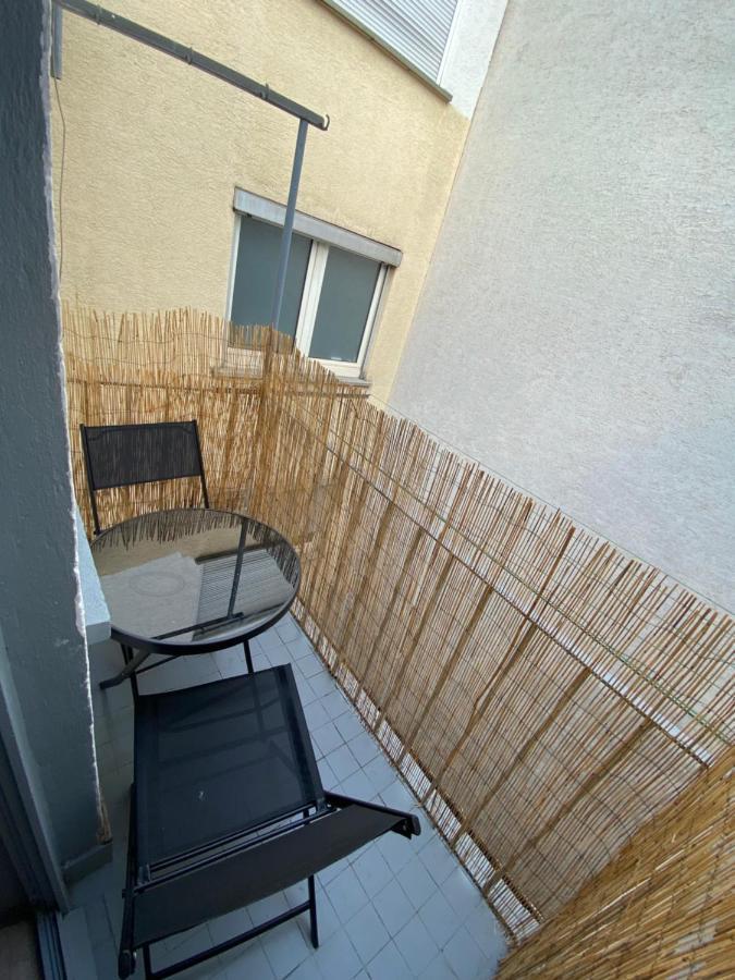 Urbansuites - Modern & Zentral In Der City - Dein Zuhause In Stuttgart Buitenkant foto